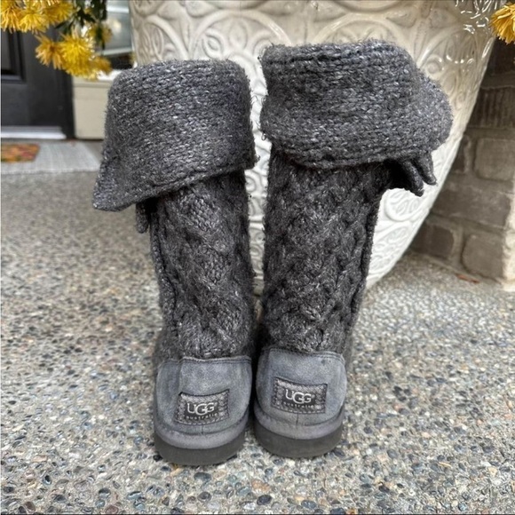 UGG Lattice Cardy Boots gray women’s size 6 knit fold over cozy slipper boots - Picture 5 of 8